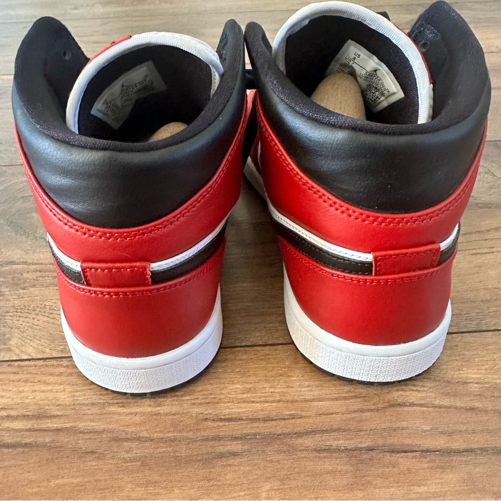 {like new} Nike Air Jordan 1 Mid Red/Black/White Sneakers - Picture 6 of 10